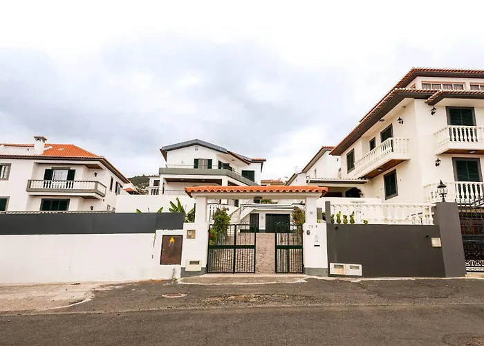 Do Carmo By Galmi * フンシャル