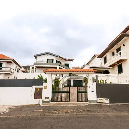 Do Carmo By Galmi * Funchal