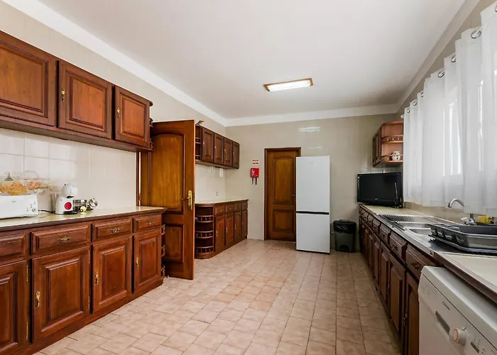 Do Carmo By Galmi فونشال